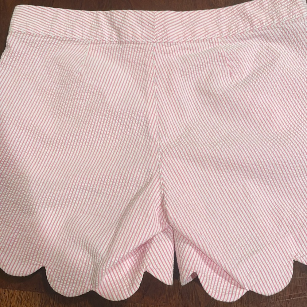 Lilly Pulitzer pink and white seersucker sz 00 buttercup shorts - Picture 5 of 5